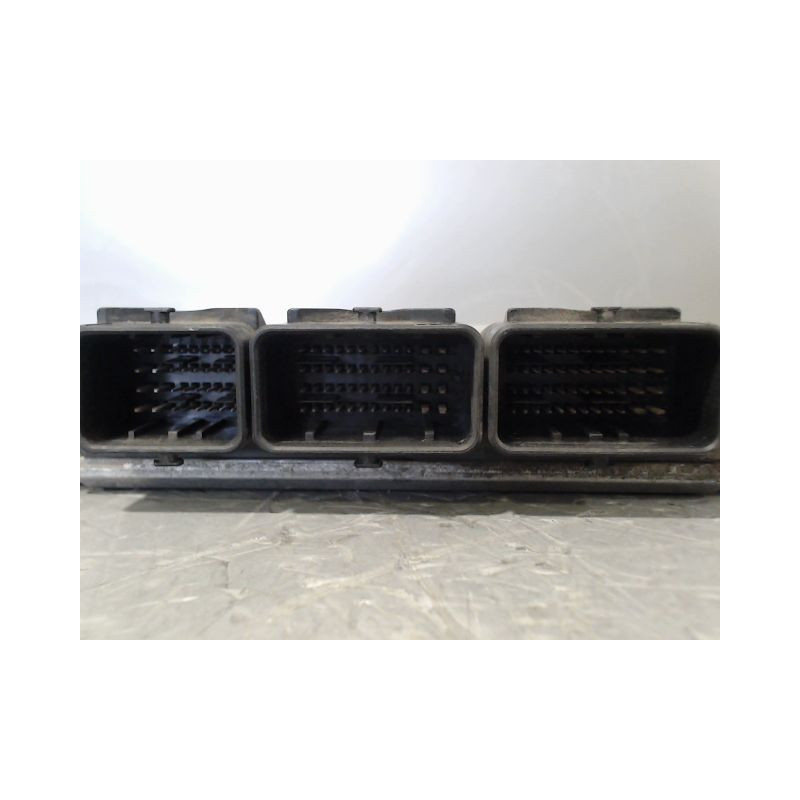 CALCULATEUR MOTEUR RENAULT AVANTIME