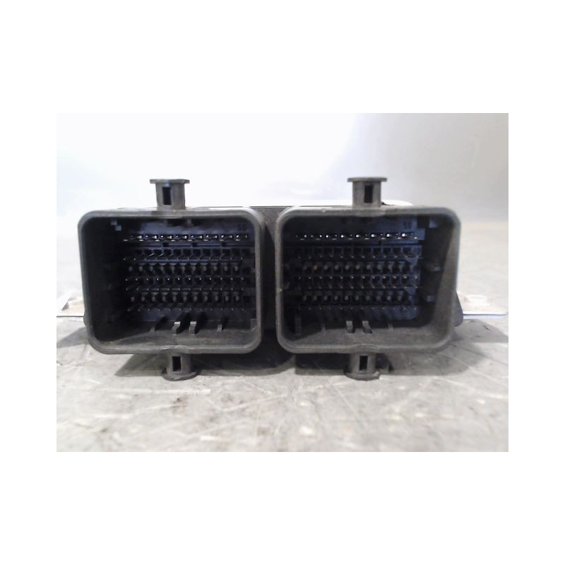 CALCULATEUR MOTEUR FORD KA