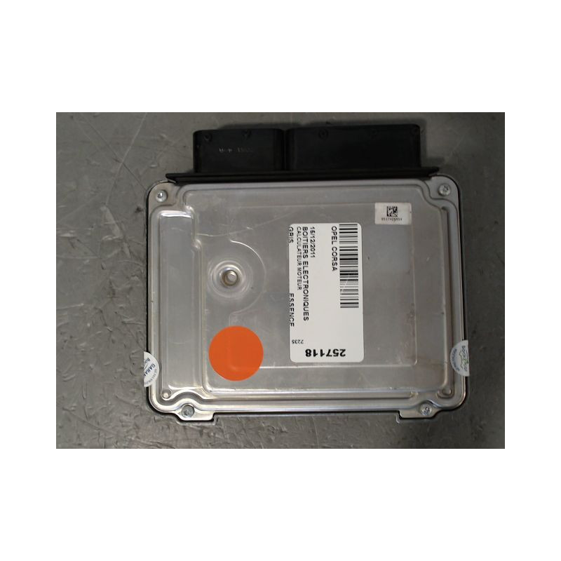 CALCULATEUR MOTEUR OPEL CORSA