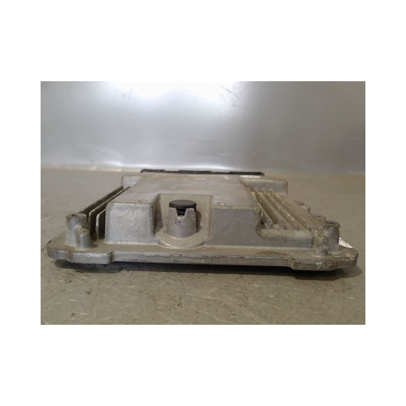 CALCULATEUR MOTEUR MERCEDES CITAN