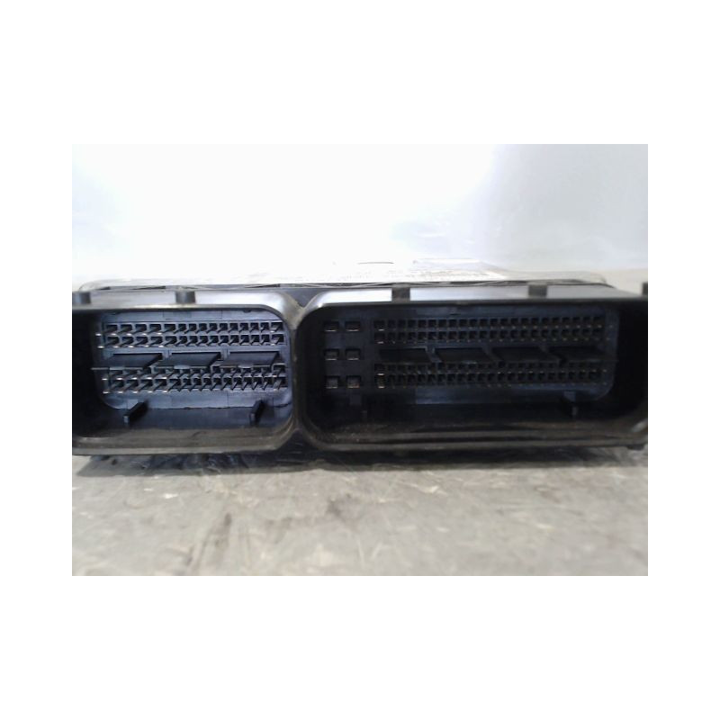CALCULATEUR MOTEUR SKODA YETI