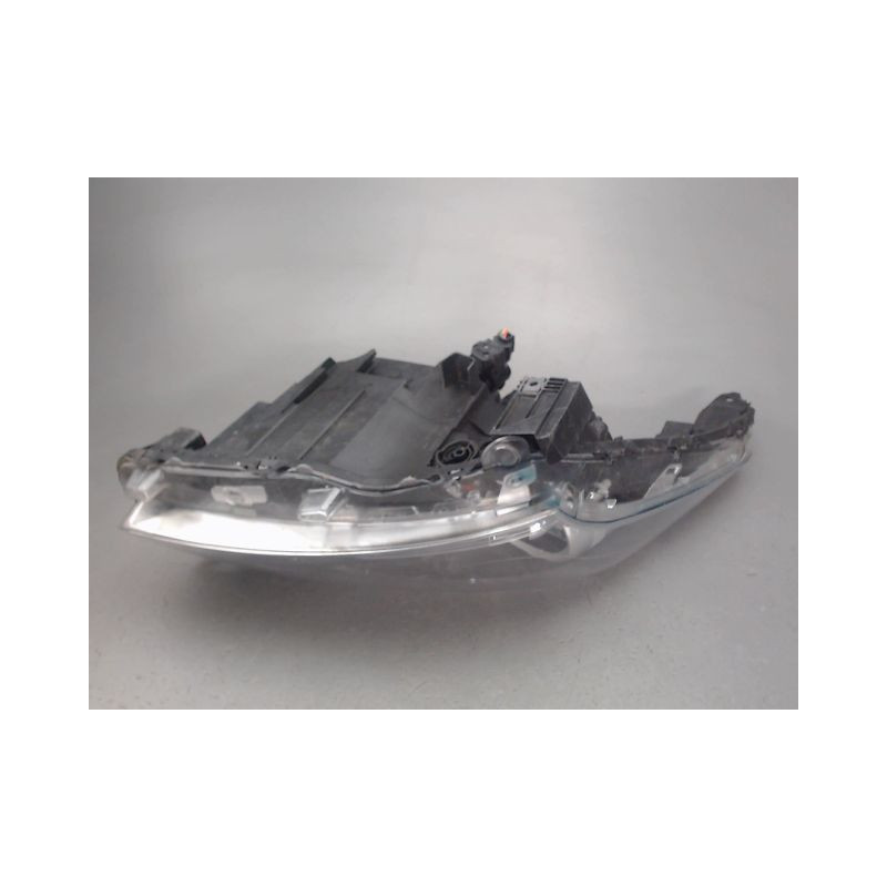 PHARE DROIT PEUGEOT 3008