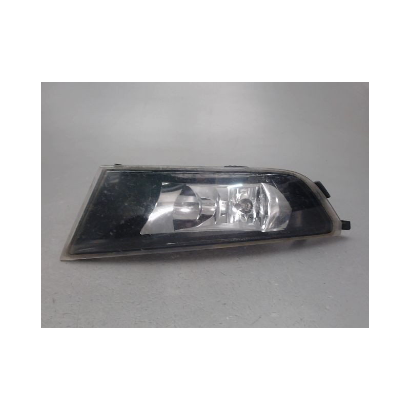 PHARE ANTIBROUILLARD AVANT GAUCHE SKODA FABIA