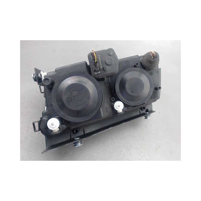 PHARE DROIT VOLKSWAGEN PASSAT