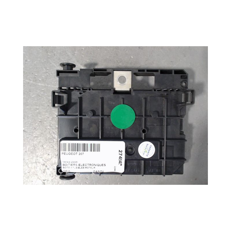 BOITE A FUSIBLES PEUGEOT 207