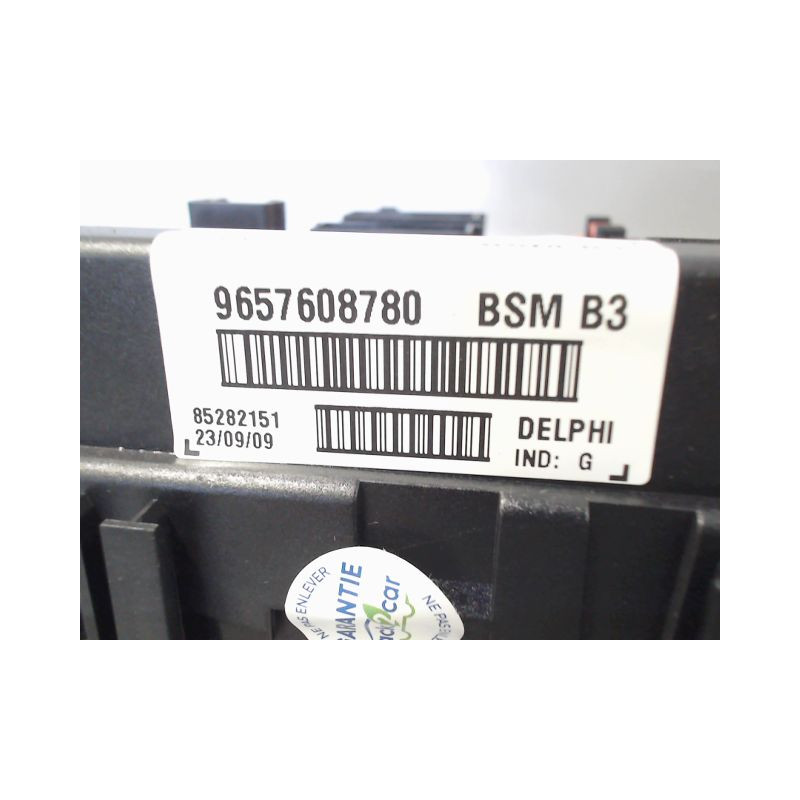 BOITE A FUSIBLES PEUGEOT 206
