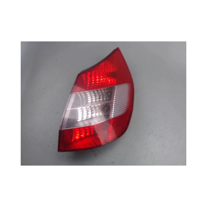 FEU ARRIERE DROIT RENAULT MEGANE