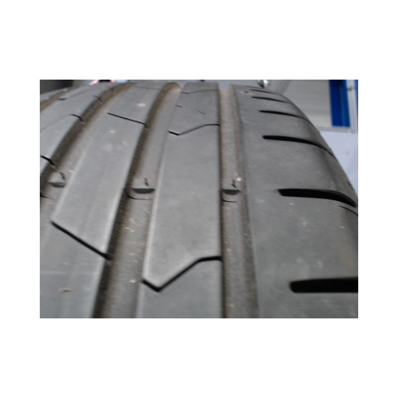 Pneu HANKOOK VENTUS PRIME 3 215 60 16 99 H