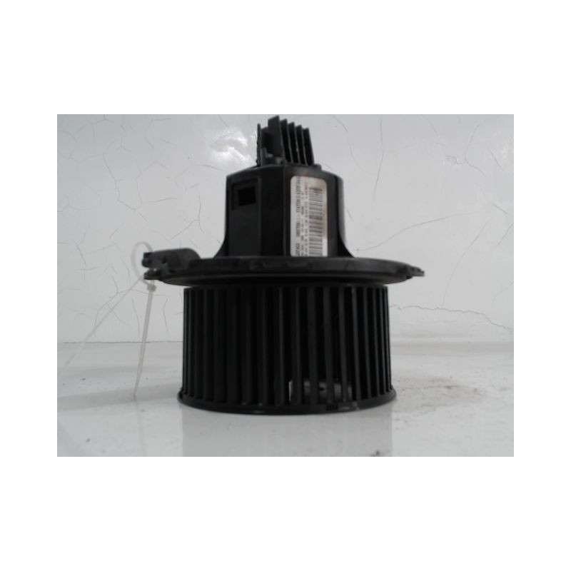 MOTEUR VENTILATEUR CHAUFFAGE OPEL ZAFIRA
