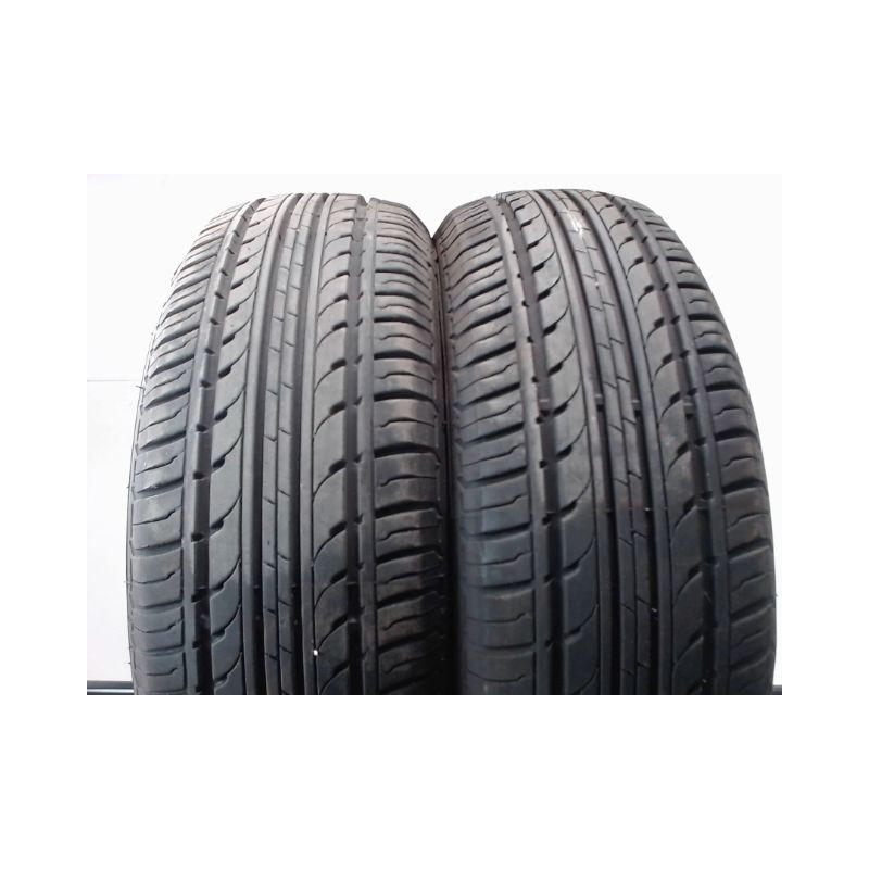Paire de pneus DOUBLE COIN DC-88 185 60 15 84 H