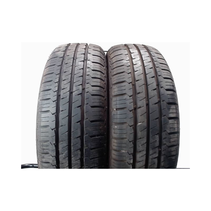 Paire de pneus HANKOOK VANTRA LT 195 65 16 104 R