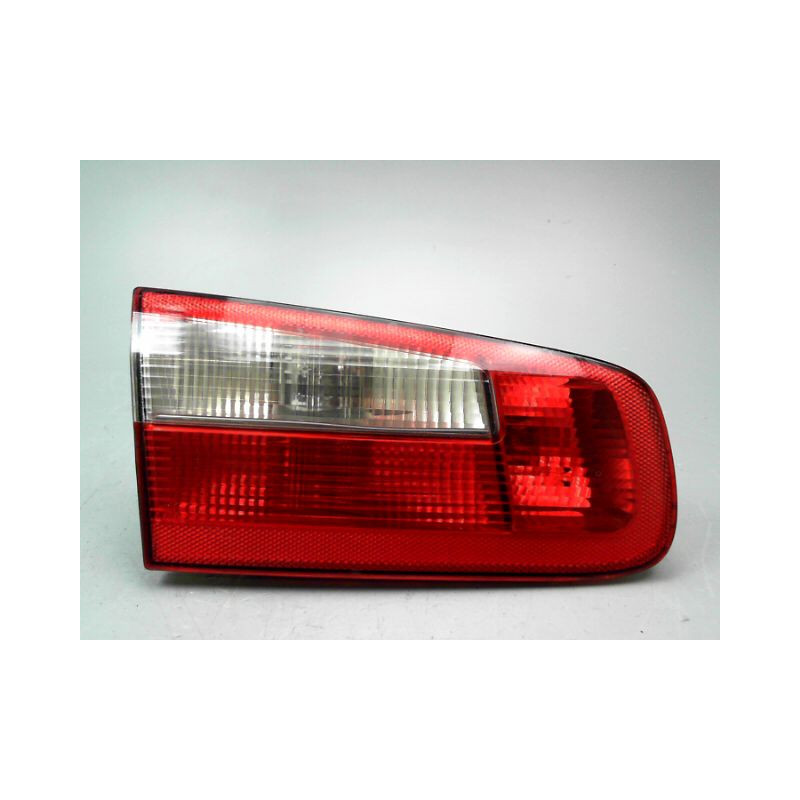 FEU ARRIERE INTERIEUR GAUCHE RENAULT LAGUNA ESTATE II Phase 1 2000-2005