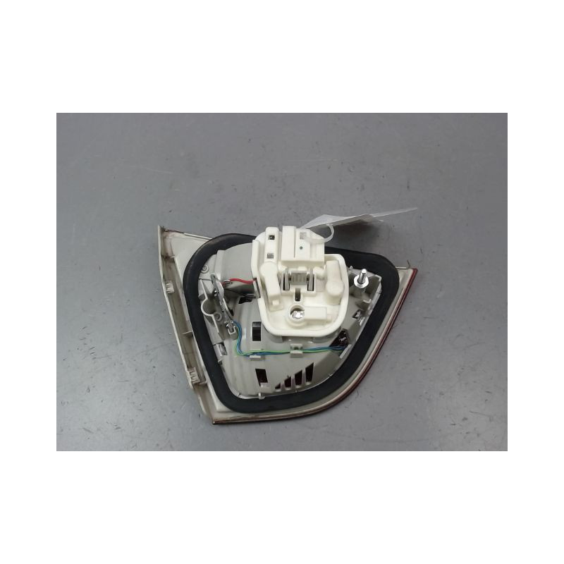 FEU ARRIERE INTERIEUR DROIT BMW SERIE 3 BERL. V Phase 1 (E90) 2005-2008