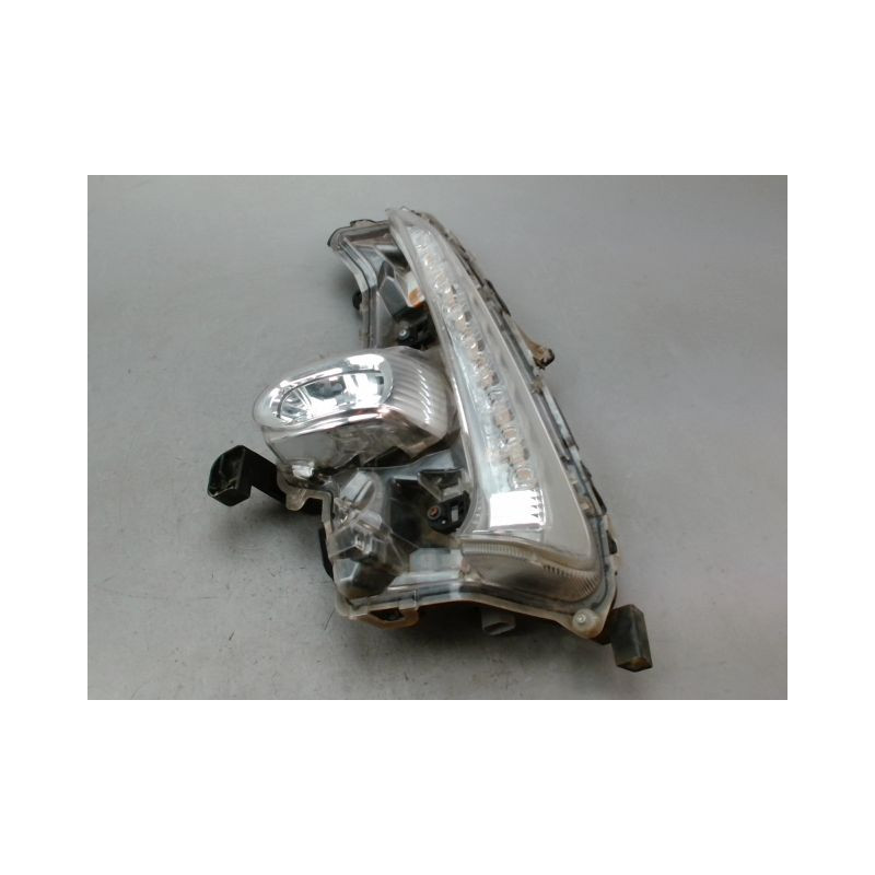 PHARE ANTIBROUILLARD AVANT GAUCHE TOYOTA PRIUS 2004-
