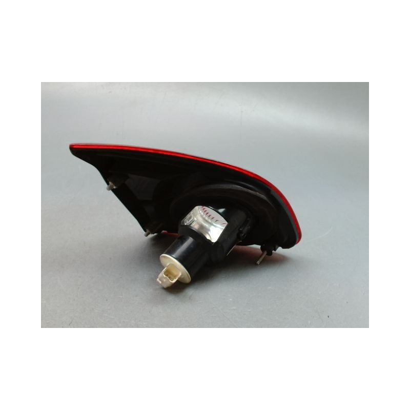 FEU ARRIERE INTERIEUR DROIT NISSAN QASHQAI BREAK I Phase 1 2007-2010