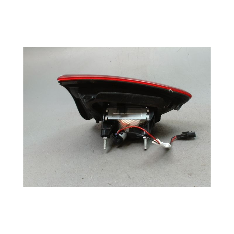 FEU ARRIERE INTERIEUR DROIT RENAULT CLIO BREAK IV Phase 1 2012-...