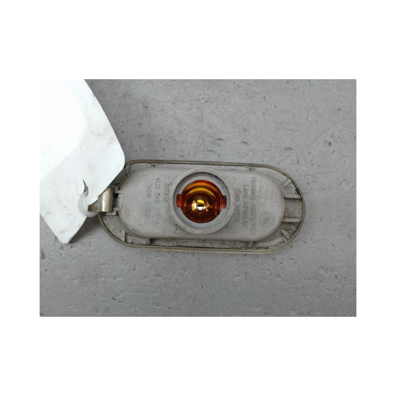 REPETITEUR AILE GAUCHE SEAT IBIZA IV Phase 1 (6J) 2008-2012