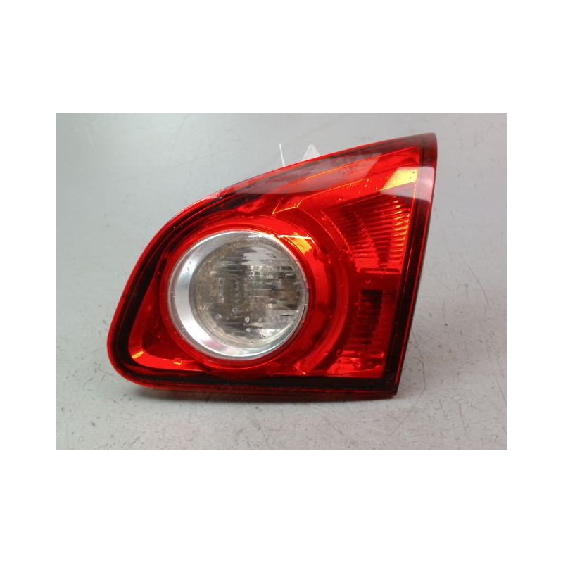 FEU ARRIERE INTERIEUR DROIT NISSAN QASHQAI BREAK I Phase 1 2007-2010