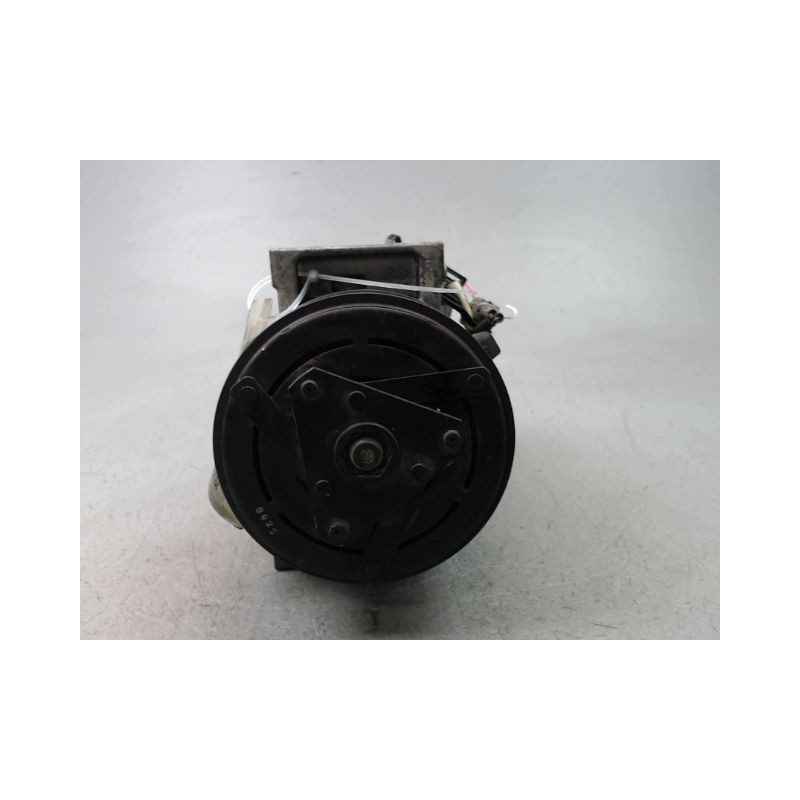 COMPRESSEUR AIR CONDITIONNE RENAULT CLIO IV Phase 1 2012-...
