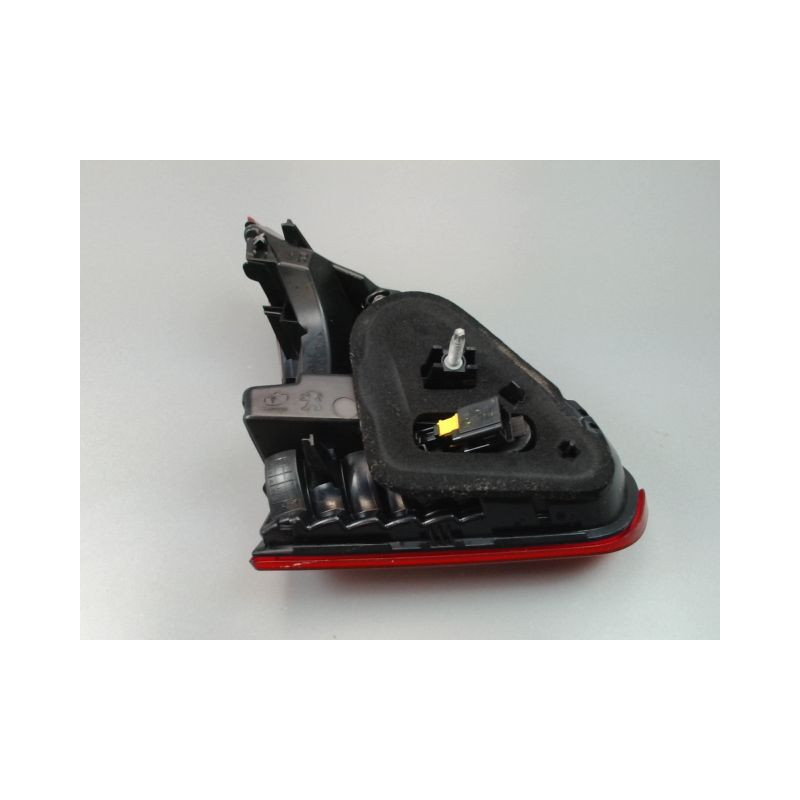 FEU ARRIERE INTERIEUR DROIT PEUGEOT 2008 Phase 1 2013-...