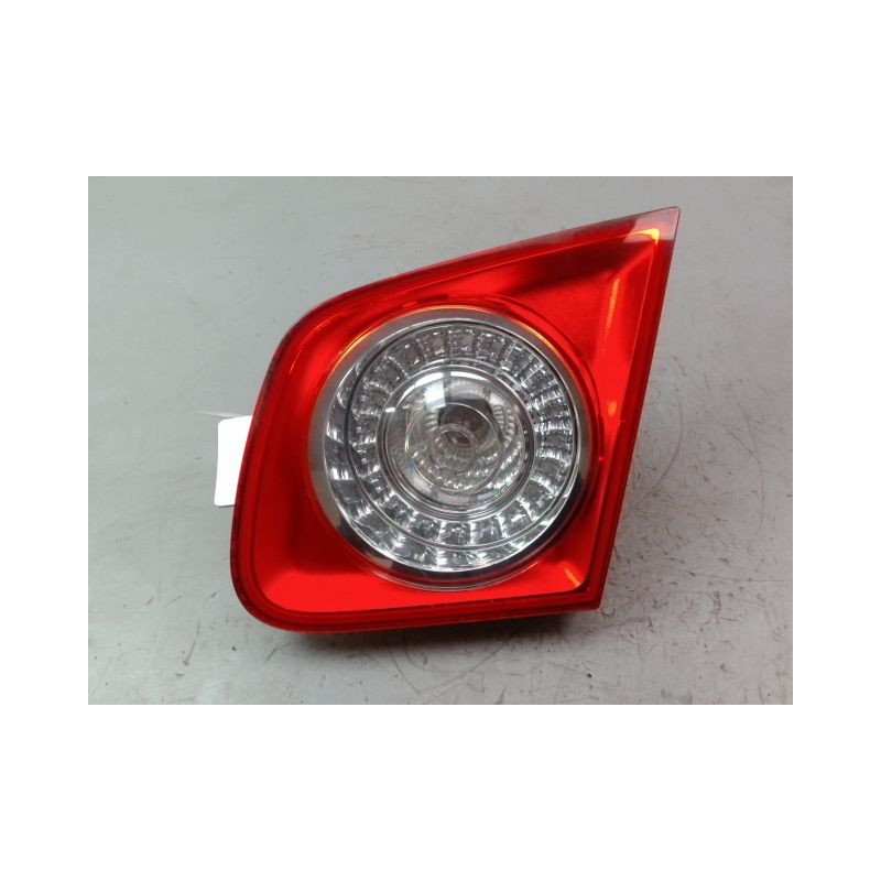 FEU ARRIERE INTERIEUR DROIT VOLKSWAGEN JETTA BERL. III 2005-2010