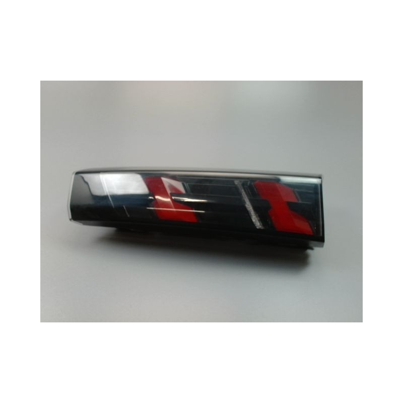 FEU ARRIERE INTERIEUR DROIT PEUGEOT 2008