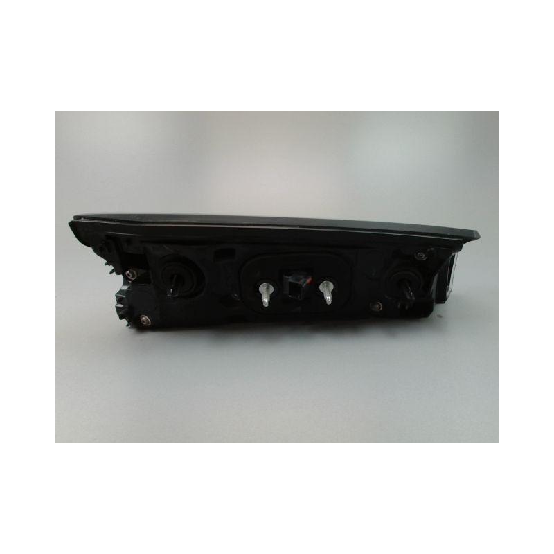 FEU ARRIERE INTERIEUR DROIT PEUGEOT 2008