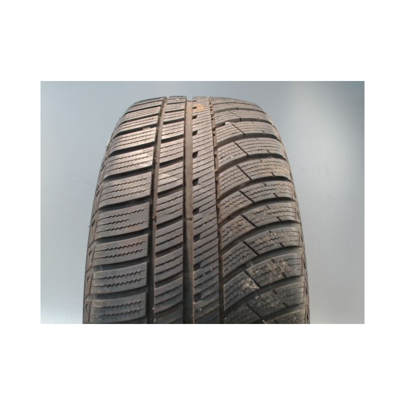 Pneu ROVELO ALLWEATHER R4S 215 55 16 97 V