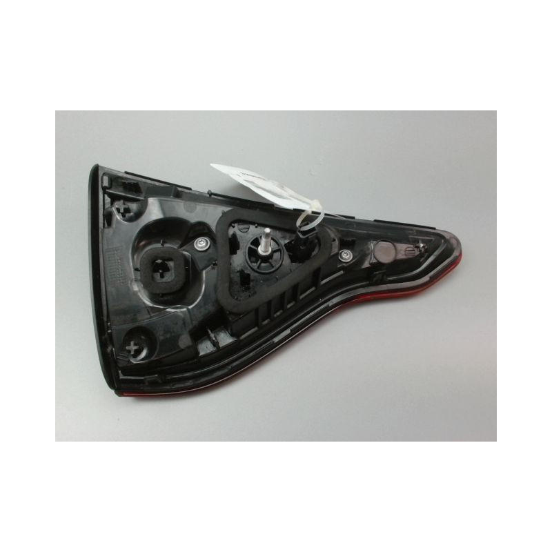 FEU ARRIERE INTERIEUR DROIT RENAULT CLIO