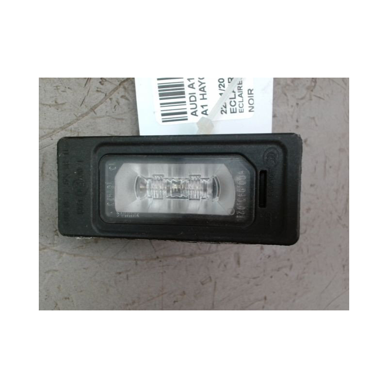 ECLAIREUR PLAQUE DE POLICE GAUCHE AUDI A1 Phase 1 (8X) 2010-2015