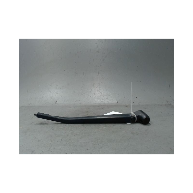 BRAS ESSUIE-GLACE ARRIERE B.M.W. SERIE 1