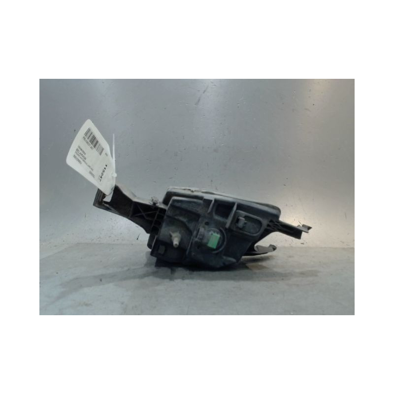 PHARE ANTIBROUILLARD AVANT GAUCHE PEUGEOT 407