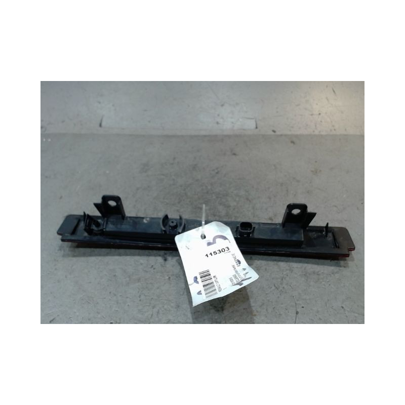 FEUX STOP SUPPLEMENTAIRE RENAULT CAPTUR