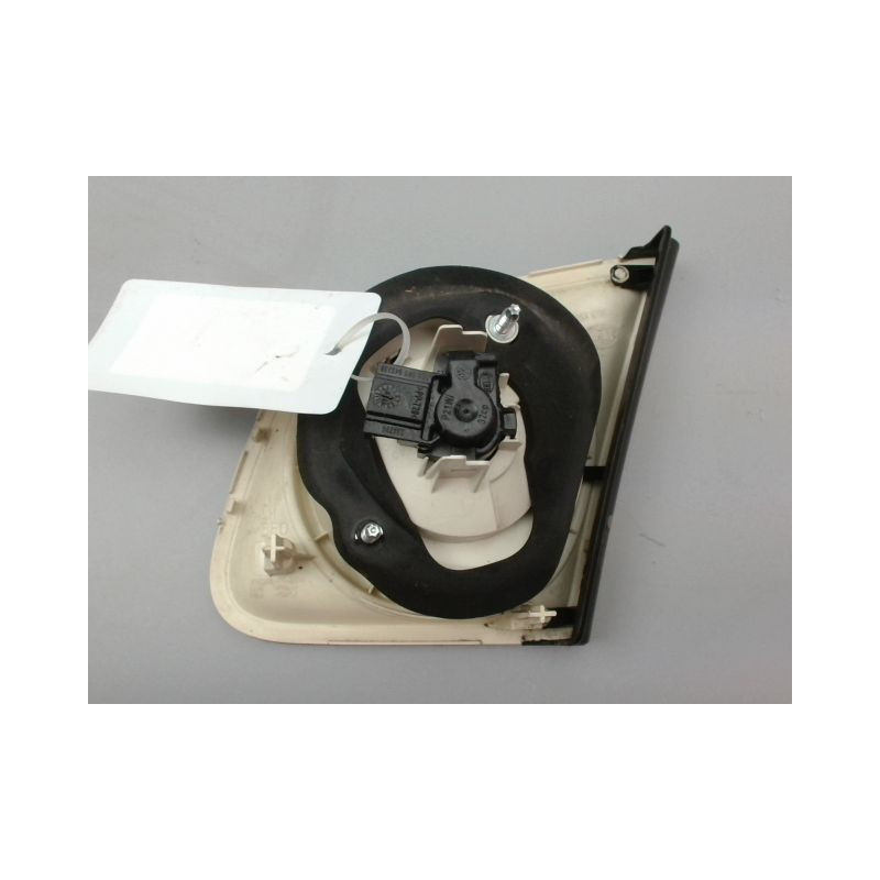 FEU ARRIERE INTERIEUR GAUCHE VOLKSWAGEN JETTA BERL. III 2005-2010