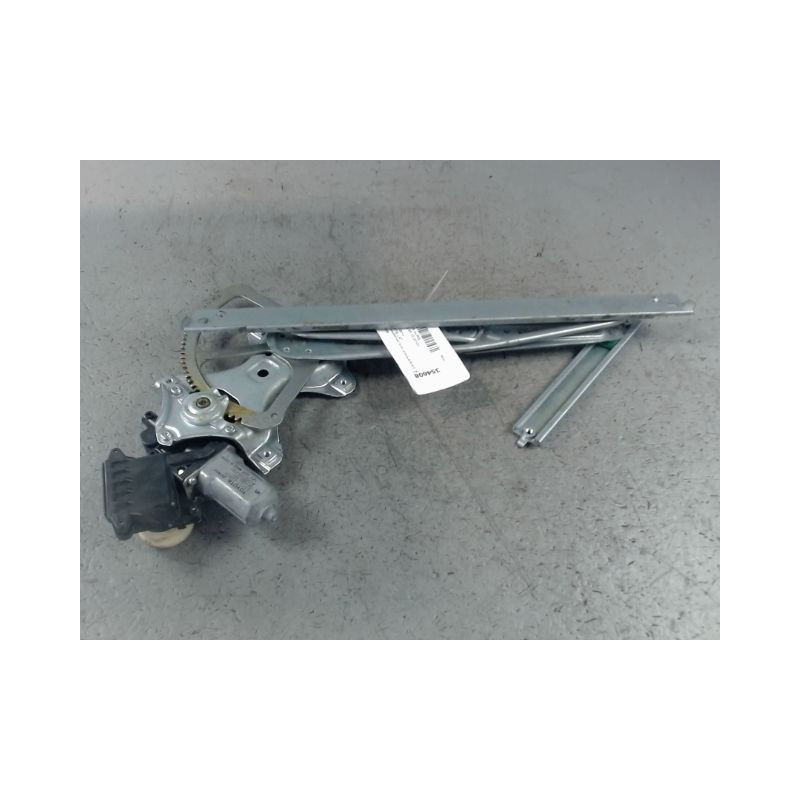 MECANISME+MOTEUR LEVE-GLACE AVANT DROIT TOYOTA AURIS 2010-