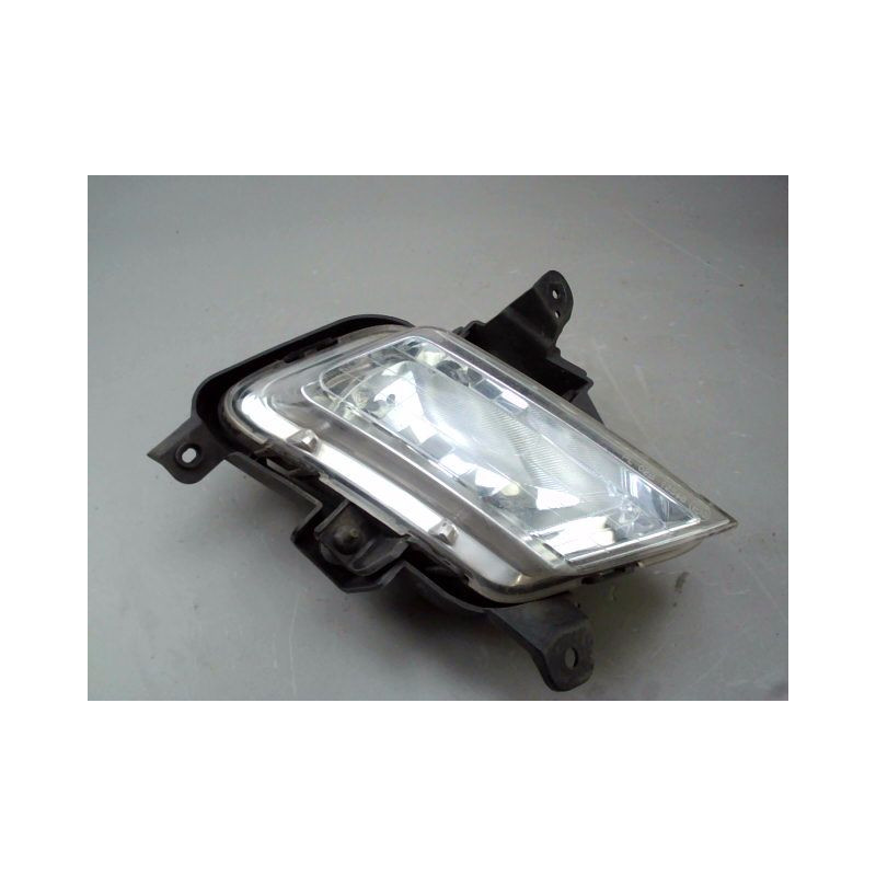 PHARE ANTIBROUILLARD AVANT DROIT KIA CEE-D
