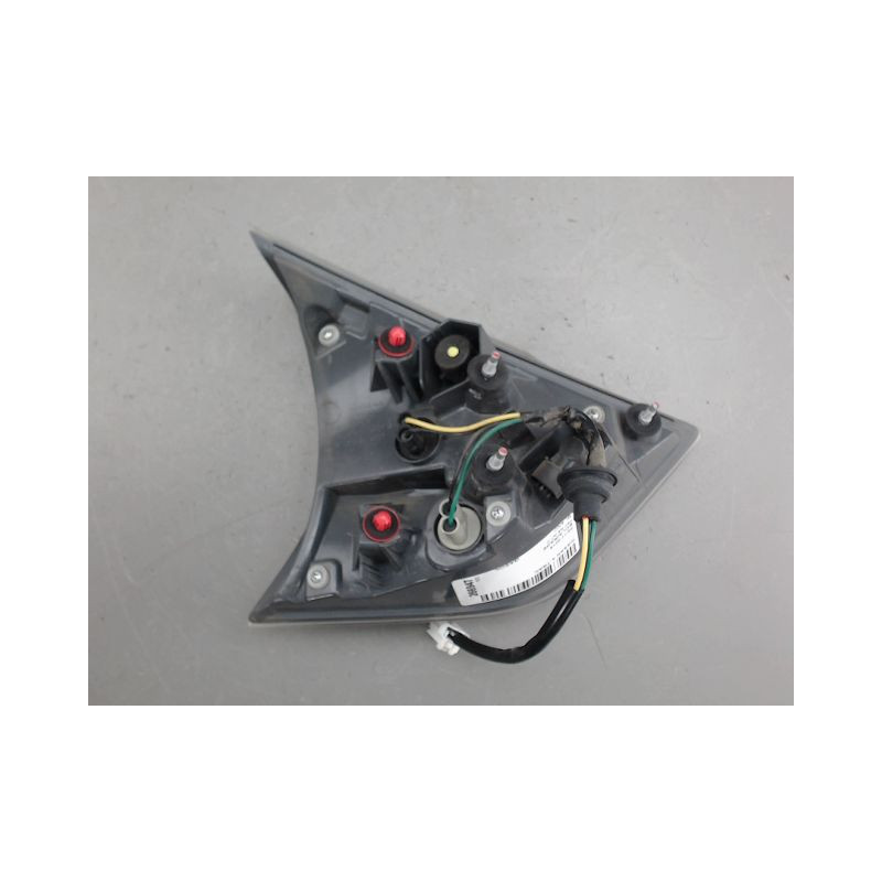 FEU ARRIERE INTERIEUR DROIT NISSAN X-TRAIL