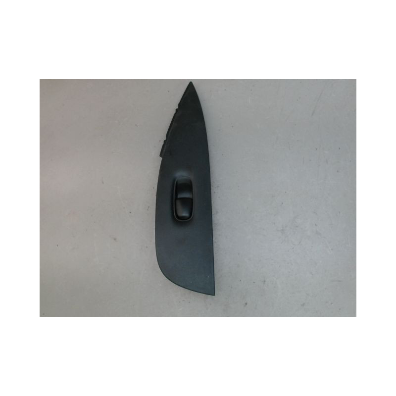 COMMANDE LEVE-GLACE PORTE AVD NISSAN X-TRAIL