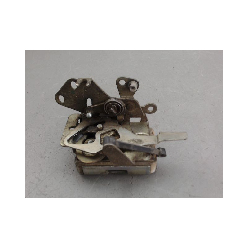 SYSTEME CONDAMNATION AVANT GAUCHE IVECO 35.8