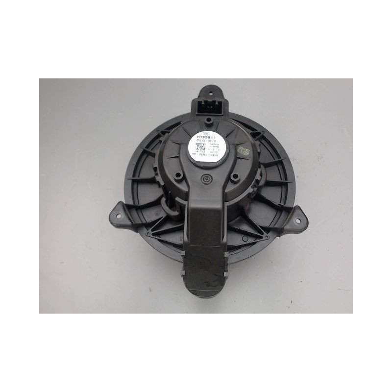 MOTEUR VENTILATEUR CHAUFFAGE FORD FIESTA