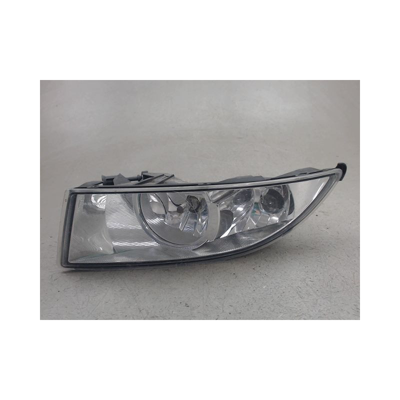 PHARE ANTIBROUILLARD AVANT GAUCHE SKODA FABIA