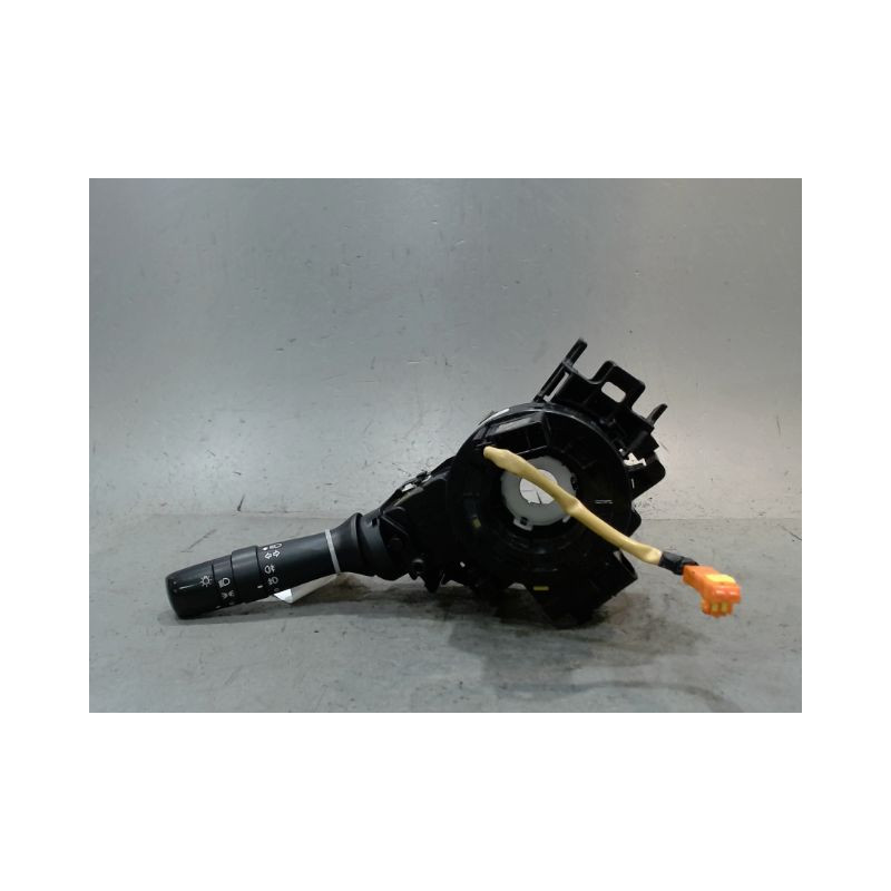 COMMANDE CLIGNOTANT TOYOTA VERSO