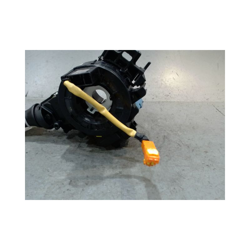 COMMANDE CLIGNOTANT TOYOTA VERSO