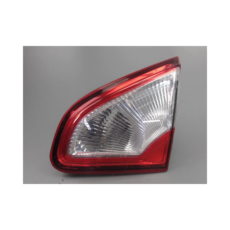 FEU ARRIERE INTERIEUR DROIT NISSAN QASHQAI