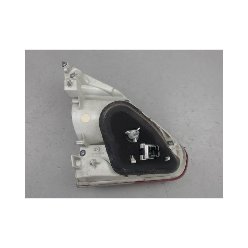 FEU ARRIERE INTERIEUR DROIT PEUGEOT 2008
