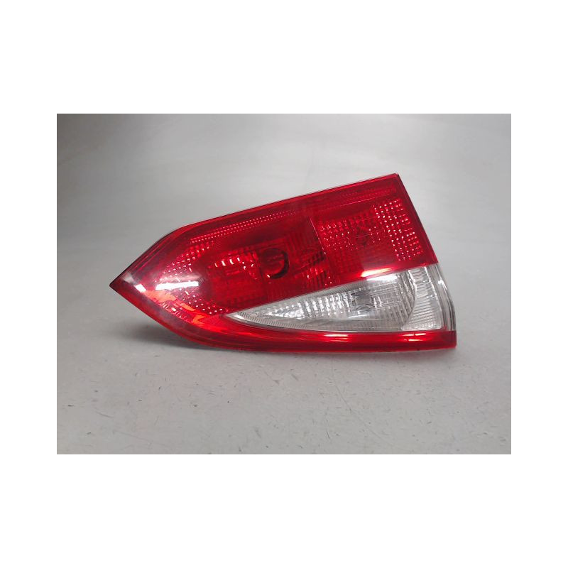 FEU ARRIERE INTERIEUR GAUCHE FORD FOCUS