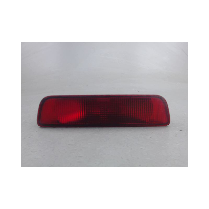FEU BROUILLARD CENTRAL ARRIERE NISSAN QASHQAI