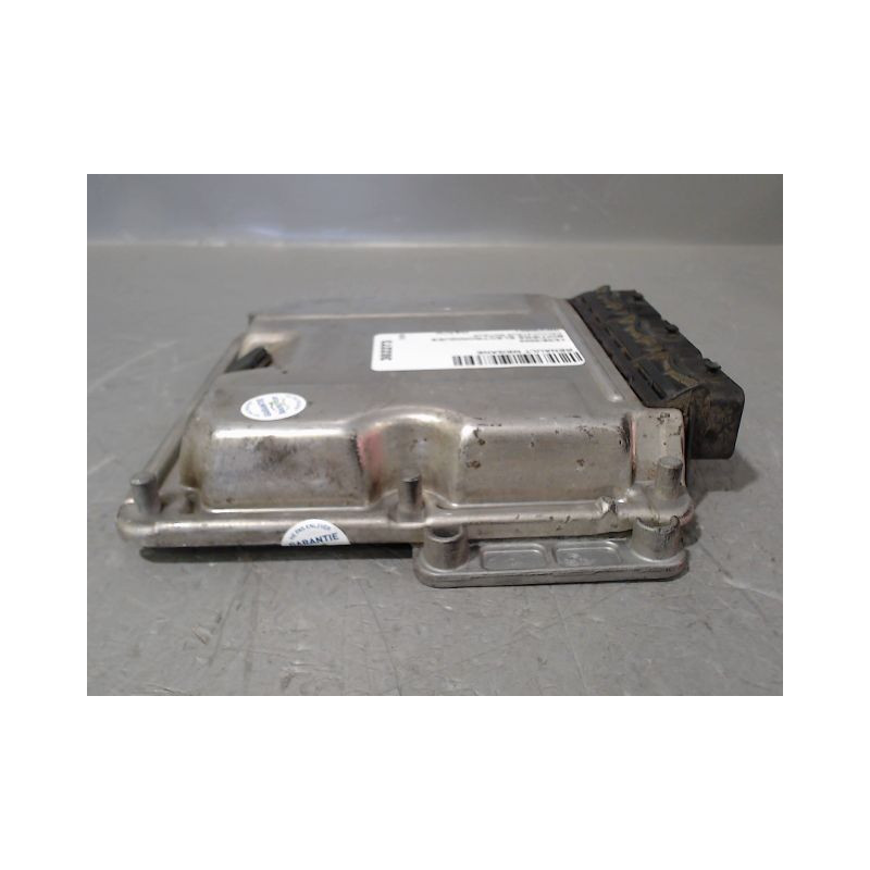 CALCULATEUR MOTEUR RENAULT MEGANE