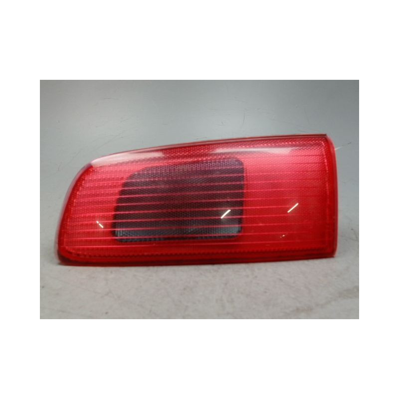 FEU ARRIERE INTERIEUR DROIT MAZDA MAZDA 2