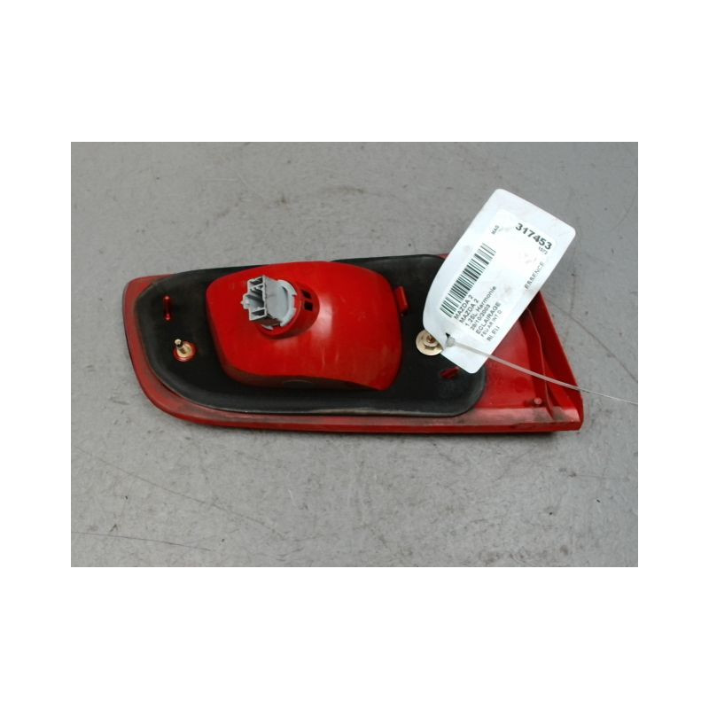 FEU ARRIERE INTERIEUR DROIT MAZDA MAZDA 2